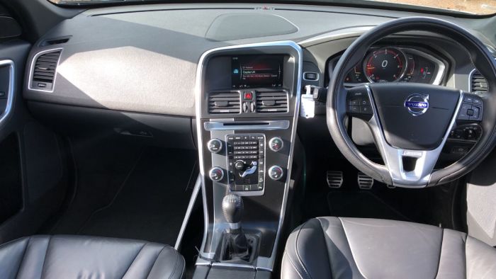 Volvo XC60 2.4 D5 [220] R DESIGN Lux Nav AWD (Sensus Navigation, Rear Parking Camera, Keyless Drive) Estate Diesel Grey