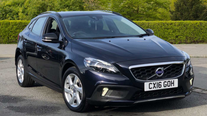 Volvo V40 Cross Country 2.0 D2 [120] Cross Country Lux (Cruise Control. DAB Radio, Leather Upholstery) Hatchback Diesel Blue