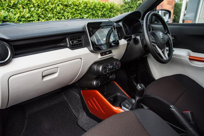 Suzuki Ignis 1.2 Dualjet Hybrid SZ-T Hatchback Petrol Super Black Pearl