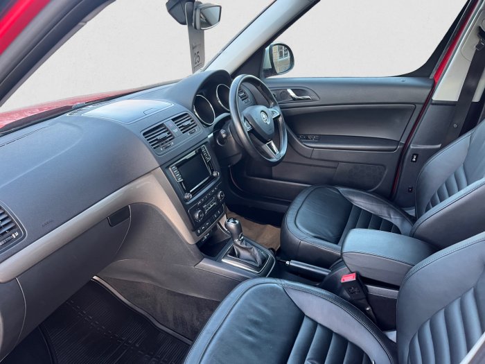 Ford Focus 1.5 EcoBoost ST-Line 5dr Hatchback Petrol BLACK