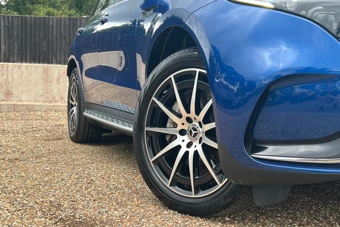 Mercedes-Benz Eqc 400 Amg Line 4Matic Electric Blue