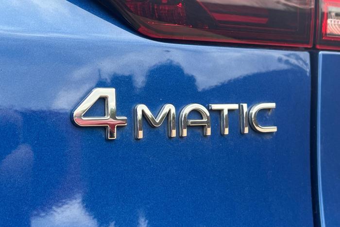 Mercedes-Benz Eqc 400 Amg Line 4Matic Electric Blue