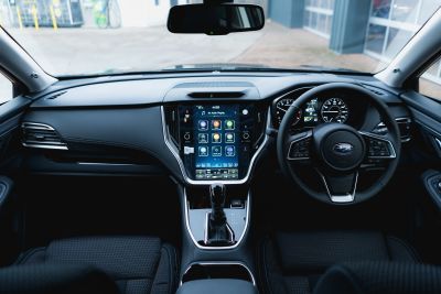 Subaru Outback 2.5 Limited Awd Cvt Petrol Crystal Black Silica