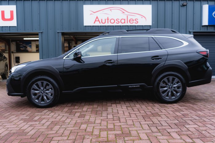Subaru Outback 2.5 Limited Awd Cvt Petrol Crystal Black Silica
