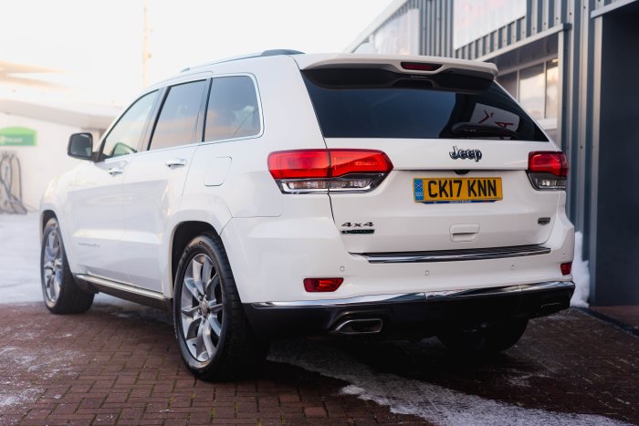 Jeep Grand 3.0 Cherokee Crd Summit Diesel Bright White Clear Coat