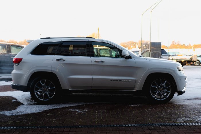 Jeep Grand 3.0 Cherokee Crd Summit Diesel Bright White Clear Coat
