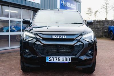 Isuzu D-Max 1.9 V-Cross Auto Diesel Onyx Black Mica