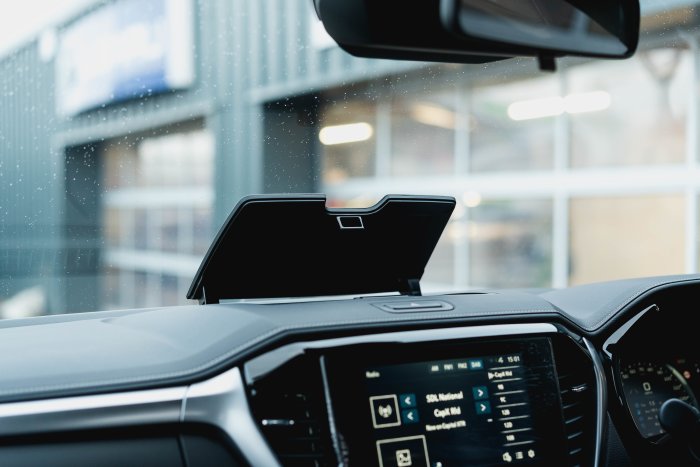 Isuzu D-Max 1.9 Dl40 Auto Diesel Onyx Black Mica