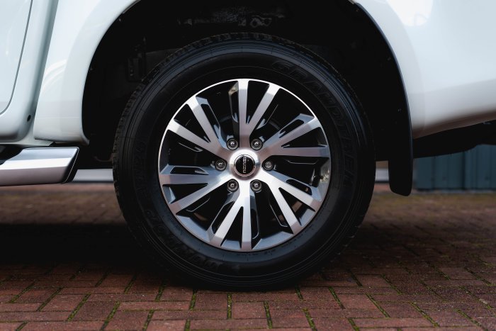 Isuzu D-Max 1.9 Dl40 Diesel Splash White