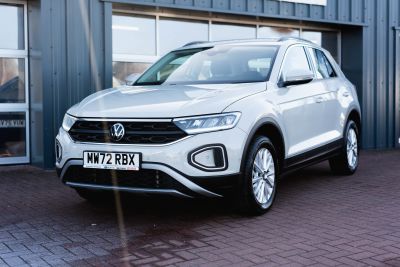 Volkswagen T-Roc 1.5 Life Tsi S-A Petrol Ascot GreyVolkswagen T-Roc 1.5 Life Tsi S-A Petrol Ascot Grey at Derek Slack Motors Middlesbrough