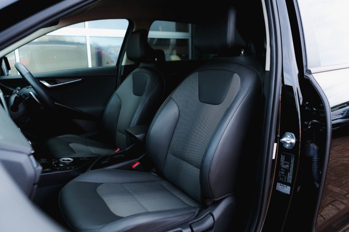 Kia Niro 1.6 3 Hev S-A Hybrid Electric Midnight Black