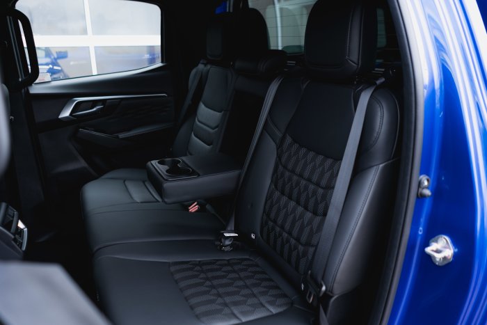 Isuzu D-Max 1.9 Dl40 Auto Diesel Biarritz Blue Metallic