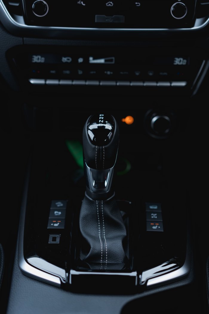 Isuzu D-Max 1.9 Dl40 Auto Diesel Biarritz Blue Metallic