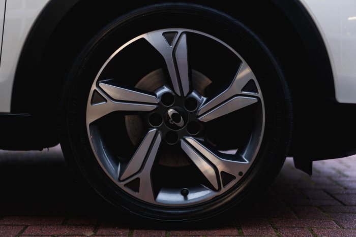 KGM Tivoli 1.5 K40 Auto Petrol Grand White