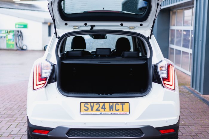 KGM Tivoli 1.5 K40 Auto Petrol Grand White