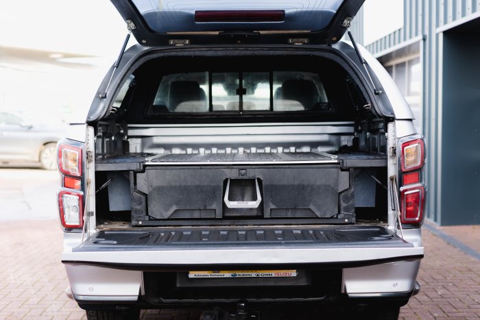 Isuzu D-Max 1.9 Dl40 Auto Diesel Mercury Silver