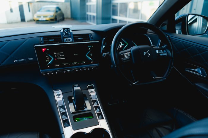 Ds DS7 1.6 Crossback Rivoli Phev Hybrid Electric Grey