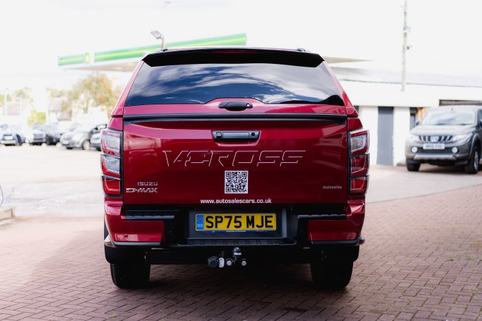 Isuzu D-Max 1.9 V-Cross Auto Diesel Red Spinel Mica