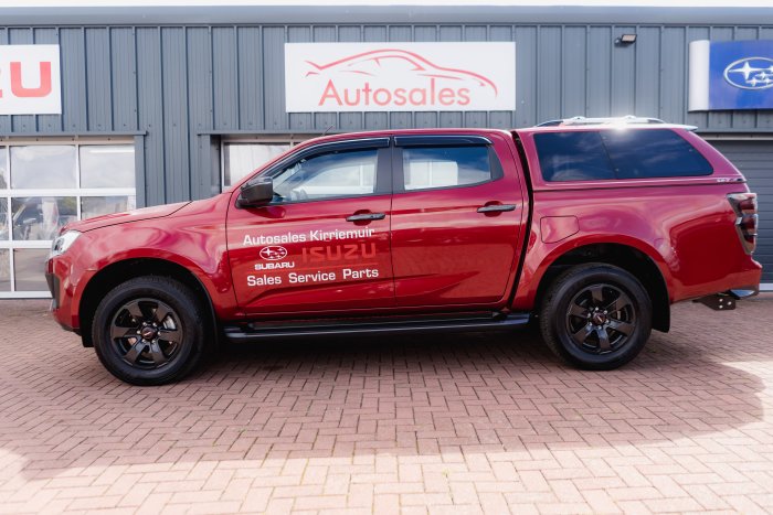 Isuzu D-Max 1.9 V-Cross Auto Diesel Red Spinel Mica