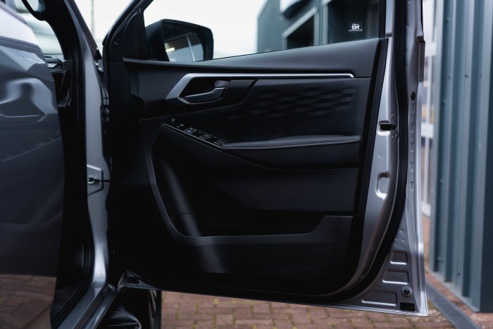 Isuzu D-Max 1.9 Dl40 Auto Diesel Mercury Silver Metallic