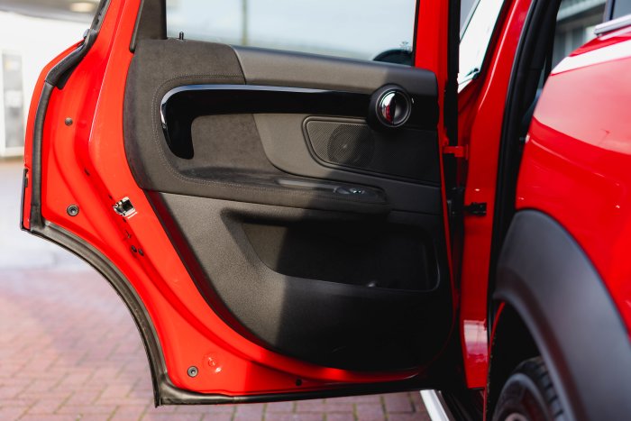 Mini C-Man 1.5 Cooper S E All4 Spo Hybrid Electric Chili Red