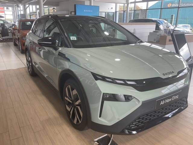 Skoda Elroq 63kWh 60 SportLine Auto 5dr SUV Electric Timiano Green with Colour Concept Black RoofSkoda Elroq 63kWh 60 SportLine Auto 5dr SUV Electric Timiano Green with Colour Concept Black Roof at Derek Slack Motors Middlesbrough