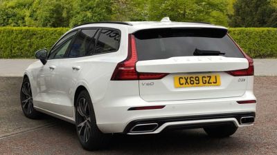 Volvo V60 2.0 D3 R-Design (Parking Camera, Heated Front Seats, Sports Chassis) Estate Diesel White
