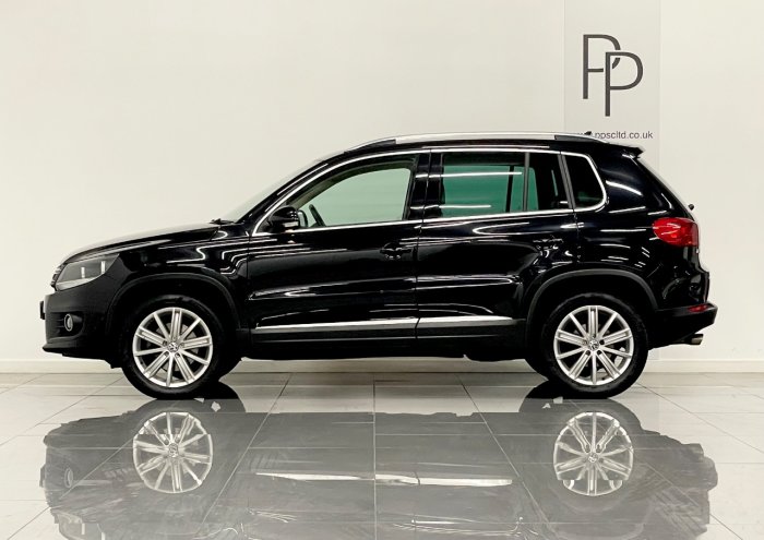 Volkswagen Tiguan 2.0 TDi Sport 170 5dr Saloon Diesel BLACK