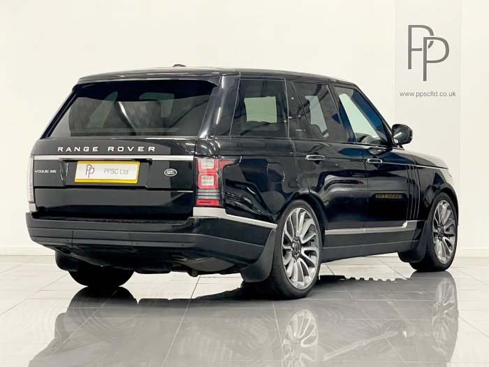 Land Rover Range Rover 3.0 TDV6 Vogue SE 4dr Auto Estate Diesel BLACK