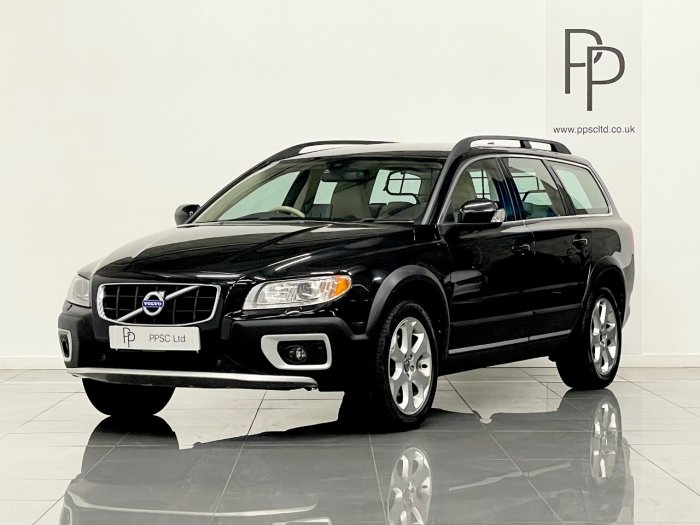 Volvo XC70 2.4 D5 [205] SE Lux 5dr Geartronic [Sat Nav] Estate Diesel BLACK