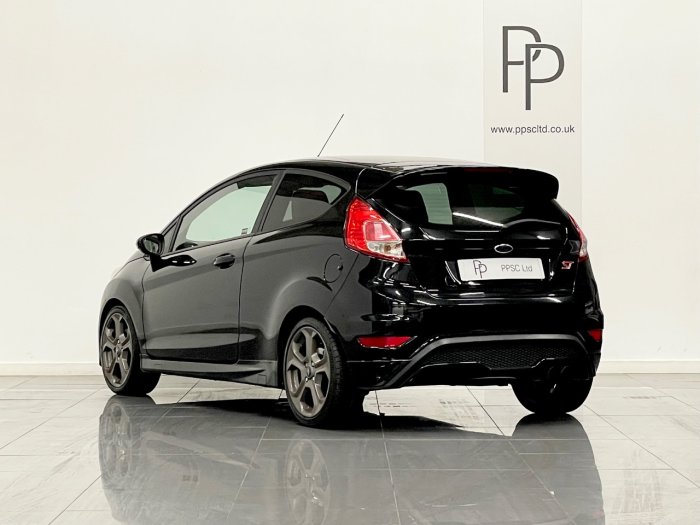 Ford Fiesta 1.6 EcoBoost ST-3 3dr Hatchback Petrol BLACK