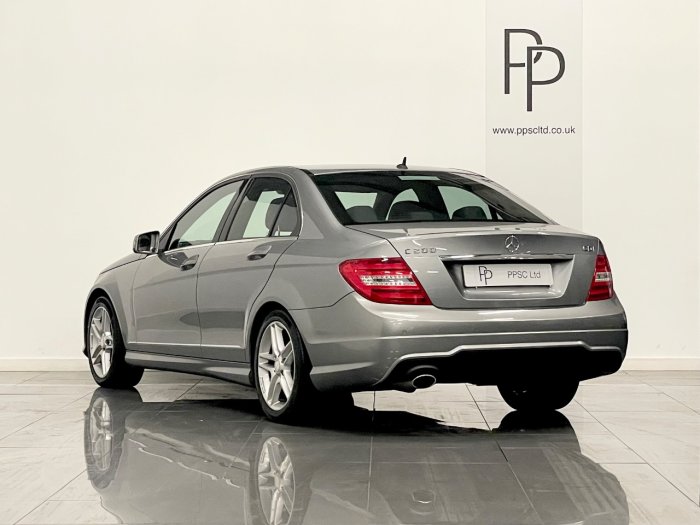 Mercedes-Benz C Class 2.1 C200 CDI BlueEFFICIENCY AMG Sport 4dr Auto Saloon Diesel SILVER