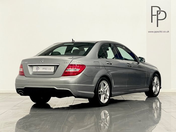 Mercedes-Benz C Class 2.1 C200 CDI BlueEFFICIENCY AMG Sport 4dr Auto Saloon Diesel SILVER