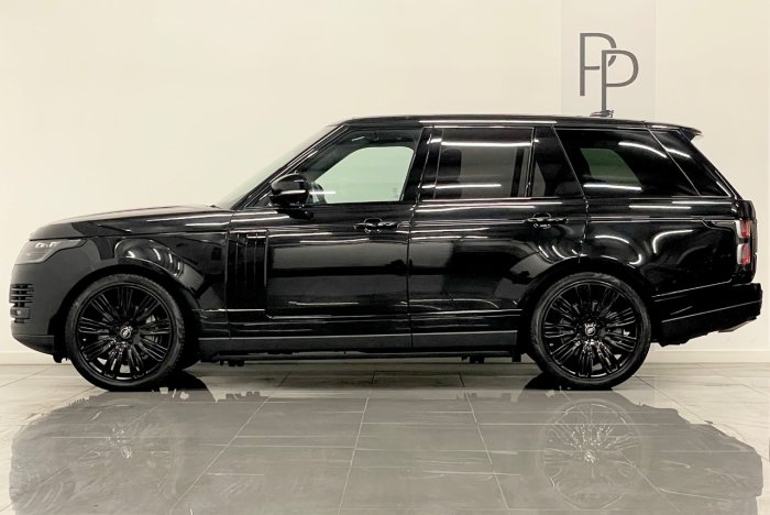 Land Rover Range Rover 3.0 D300 Westminster Black 4dr Auto Estate Diesel BLACK