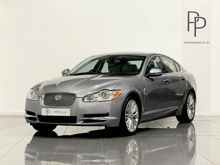 Jaguar XF 3.0d V6 Premium Luxury 4dr Auto Saloon Diesel GREY