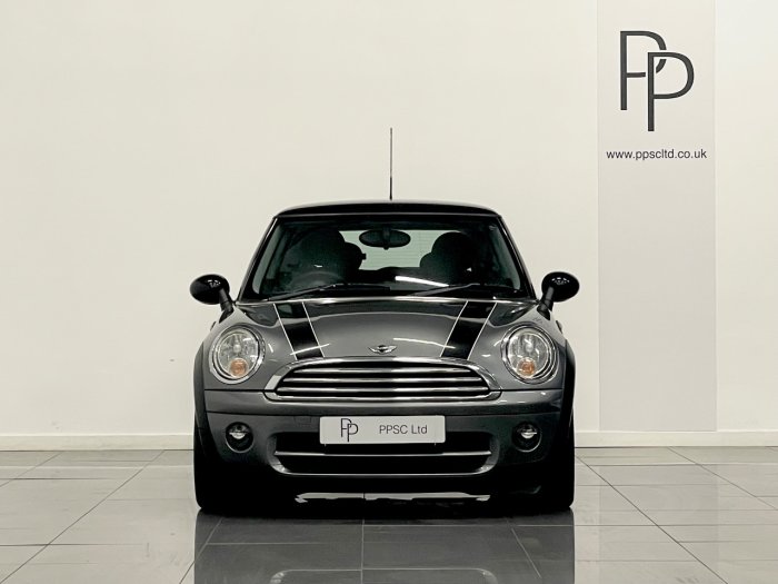 Mini Hatchback 1.6 Cooper D Graphite 3dr Hatchback Diesel GREY