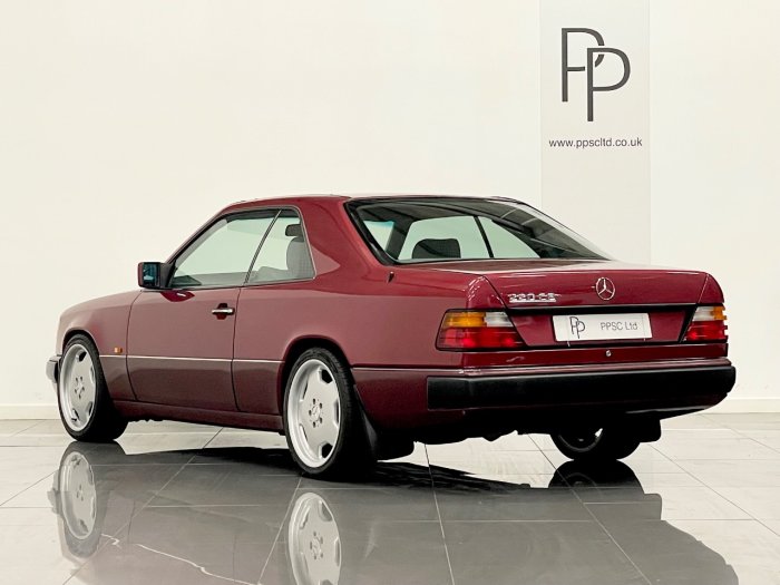 Mercedes-Benz Ce Series 2.2 220 CE 2dr Auto Coupe Petrol RED