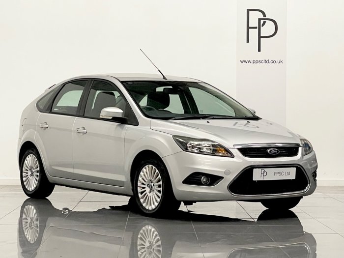 Ford Focus 1.6 Titanium 5dr Auto Hatchback Petrol SILVER