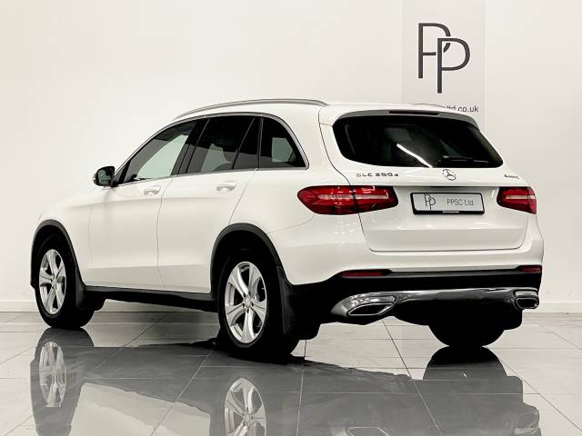 Mercedes-Benz GLC 2.1 GLC 250d 4Matic Sport 5dr 9G-Tronic Estate Diesel WHITEMercedes-Benz GLC 2.1 GLC 250d 4Matic Sport 5dr 9G-Tronic Estate Diesel WHITE at Derek Slack Motors Middlesbrough