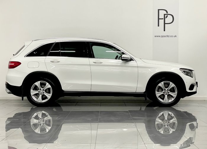 Mercedes-Benz GLC 2.1 GLC 250d 4Matic Sport 5dr 9G-Tronic Estate Diesel WHITE