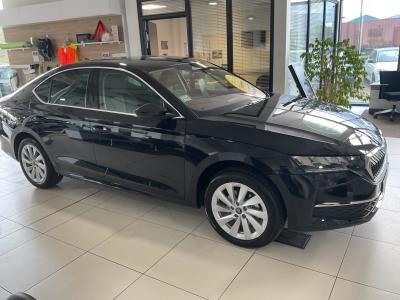 Skoda Octavia 1.5 TSI e-TEC MHEV ACT SE L DSG Euro 6 (s/s) 5dr Hatchback Hybrid Black MagicSkoda Octavia 1.5 TSI e-TEC MHEV ACT SE L DSG Euro 6 (s/s) 5dr Hatchback Hybrid Black Magic at Derek Slack Motors Middlesbrough