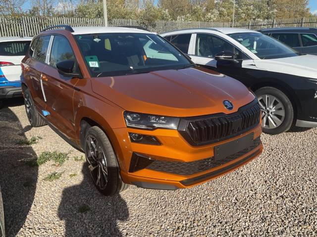 Skoda Karoq 1.5 TSI ACT SportLine Edition Euro 6 (s/s) 5dr SUV Petrol Phoenix OrangeSkoda Karoq 1.5 TSI ACT SportLine Edition Euro 6 (s/s) 5dr SUV Petrol Phoenix Orange at Derek Slack Motors Middlesbrough